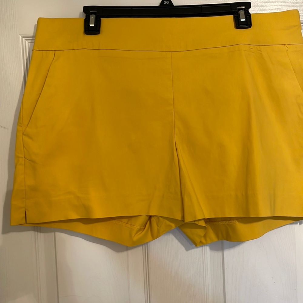 Whitney high-waisted pull on 4” shorts